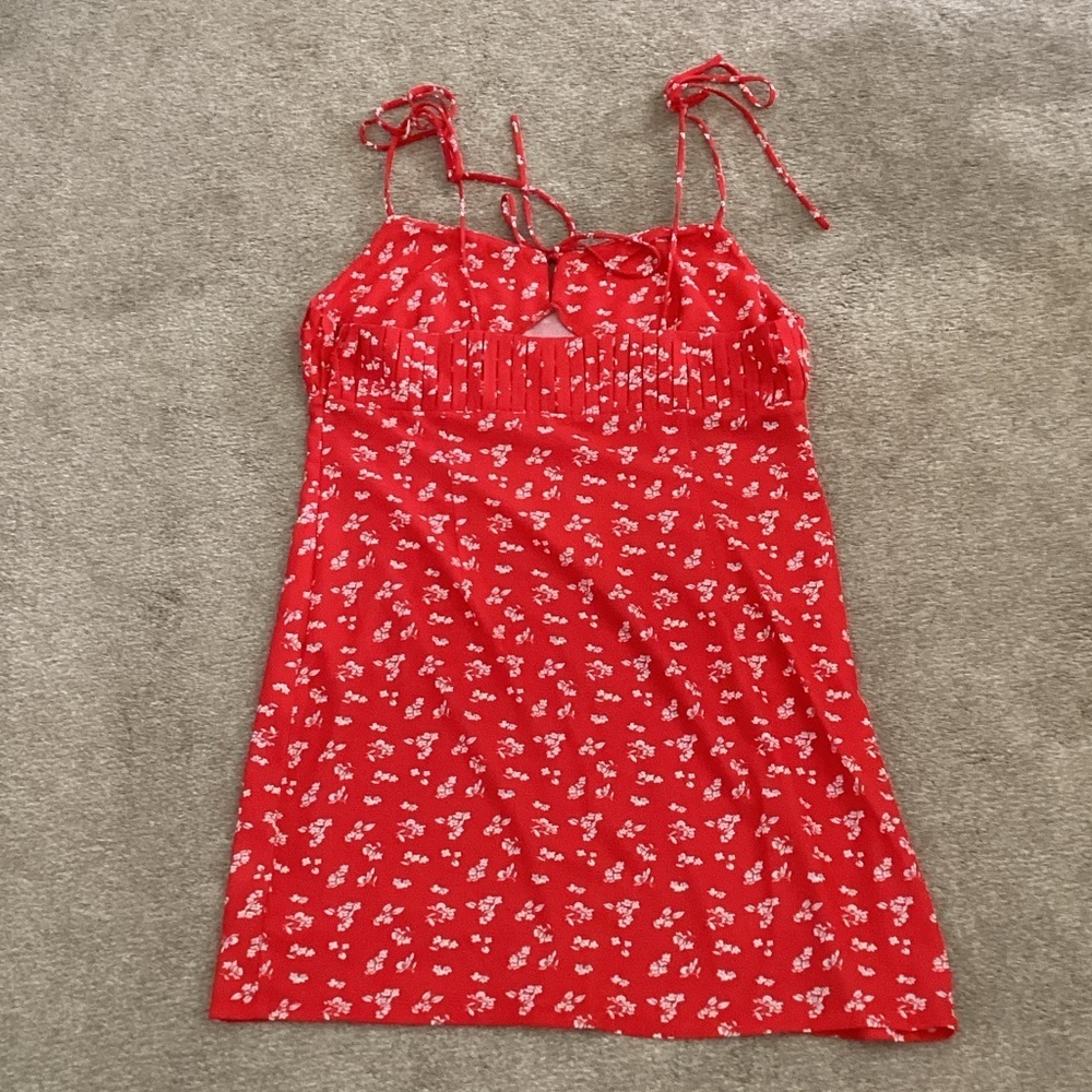 Princess Polly Red Floral Dress - Picture 6 of 7